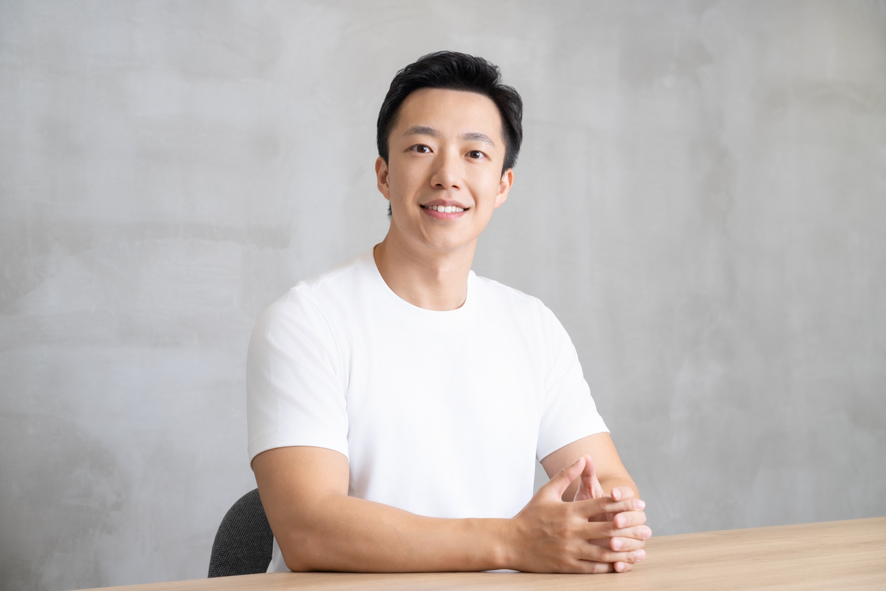 AI活用で採用業務の効率を高め、人材が流動化する社会をつくる アレックス ・ワン | LISTEN (リスン)